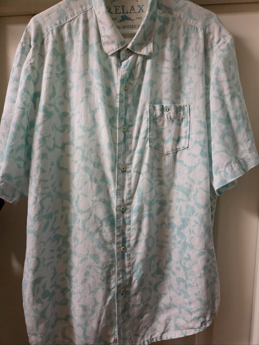 Tommy Bahama Men's Relax Aqua/Turquo 💯 % Linen Short-Sleeve Button-Up Shirt.
